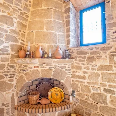 Mileon Old House In Holiday home